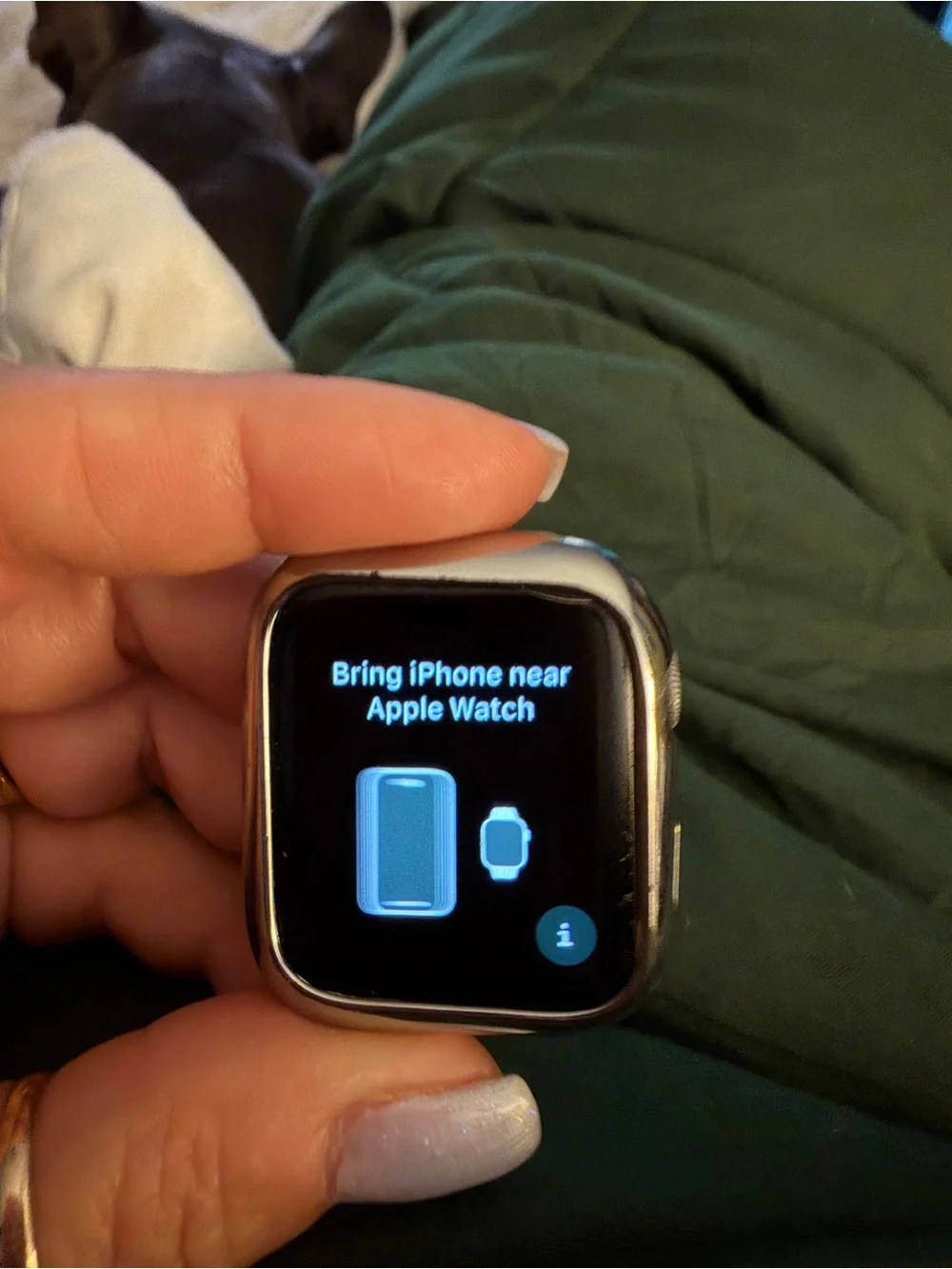 Apple Series 5 Watch  with charger and bands